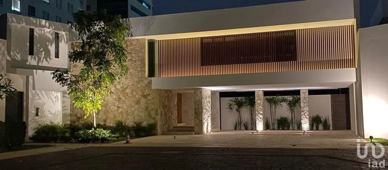 Casa en Venta en Altabrisa, Mérida, Yucatán | NEX-284150 | iad México | Foto 1 de 40