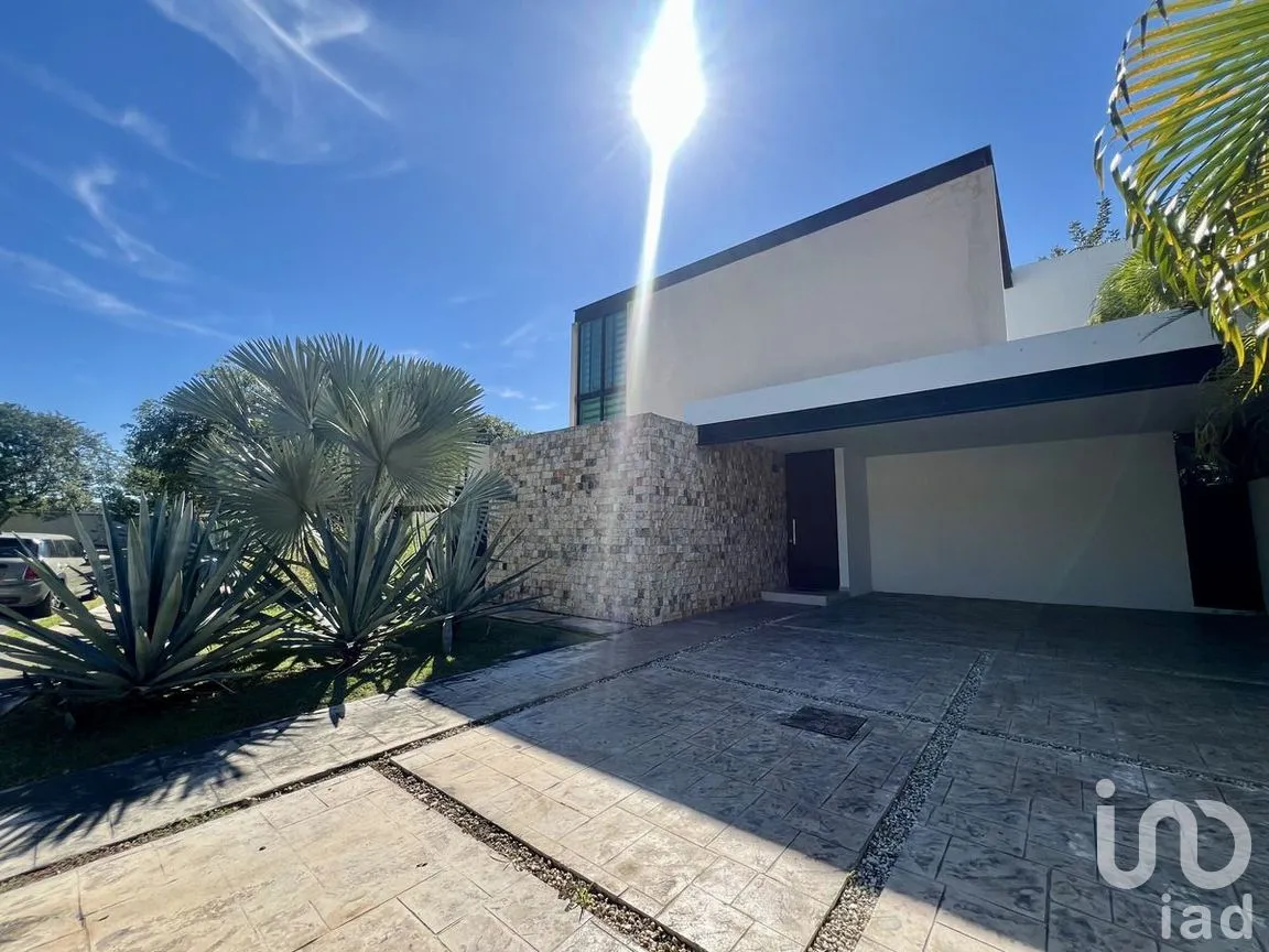 Casa en Venta en Cholul, Mérida, Yucatán | NEX-284153 | iad México | Foto 1 de 31