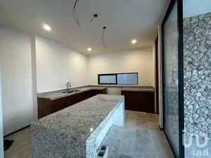 NEX-284180 - Casa en Venta, con 3 recamaras, con 5 baños, con 280 m2 de construcción en Dzityá, CP 97302, Yucatán.