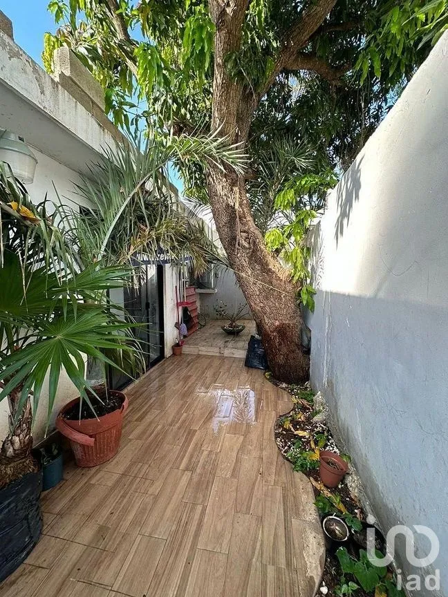 Casa en Venta en San Antonio Cinta, Mérida, Yucatán | NEX-284551 | iad México | Foto 4 de 11
