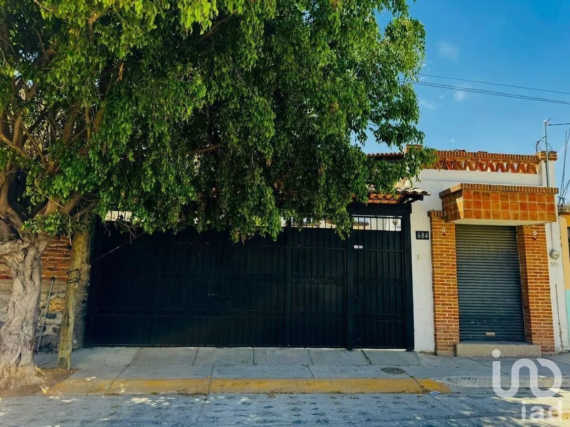 Casa en Venta en Chapala Centro, Chapala, Jalisco | NEX-229475 | iad México | Foto 2 de 17