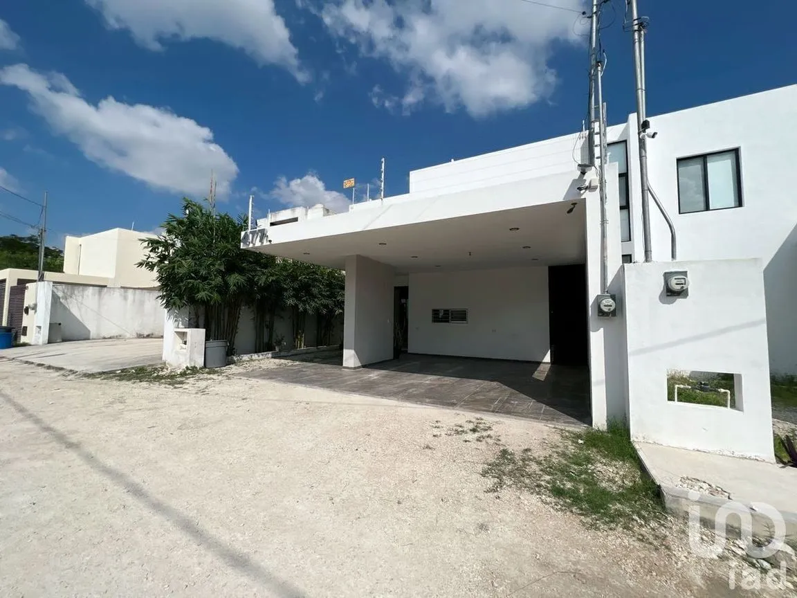 Casa en Renta en Nuevo Yucatán, Mérida, Yucatán | NEX-229054 | iad México | Foto 3 de 35