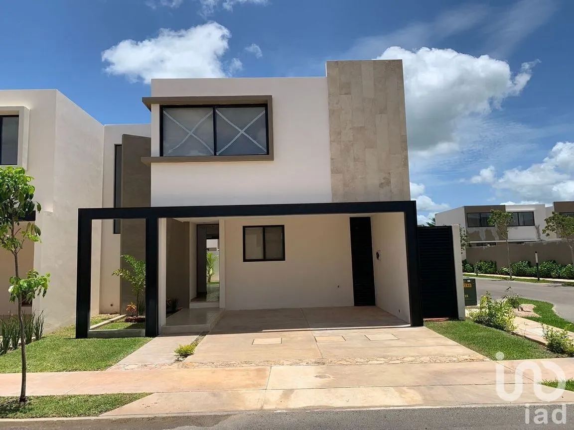 Casa en Renta en Conkal, Conkal, Yucatán | NEX-229571 | iad México | Foto 1 de 21