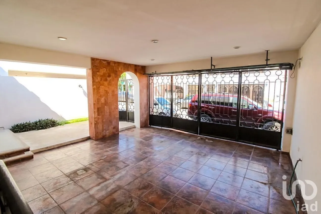 Casa en Venta en Residencial Pensiones I y II, Mérida, Yucatán | NEX-231528 | iad México | Foto 3 de 27