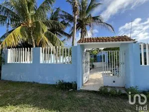 NEX-274429 - Casa en Venta, con 2 recamaras, con 2 baños, con 226.62 m2 de construcción en Chuburna Puerto, CP 97336, Yucatán.
