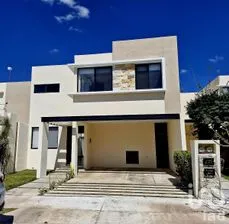 NEX-288684 - Casa en Renta, con 2 recamaras, con 1 baño, con 131 m2 de construcción.