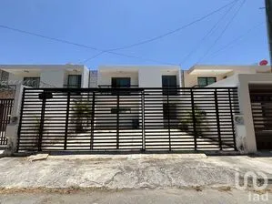 NEX-293786 - Casa en Renta, con 4 recamaras, con 2 baños en Maya, CP 97134, Yucatán.