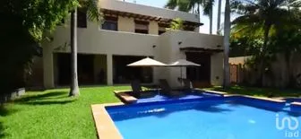 NEX-201438 - Casa en Venta, con 4 recamaras, con 6 baños, con 1100 m2 de construcción en Campestre, CP 77535, Quintana Roo.