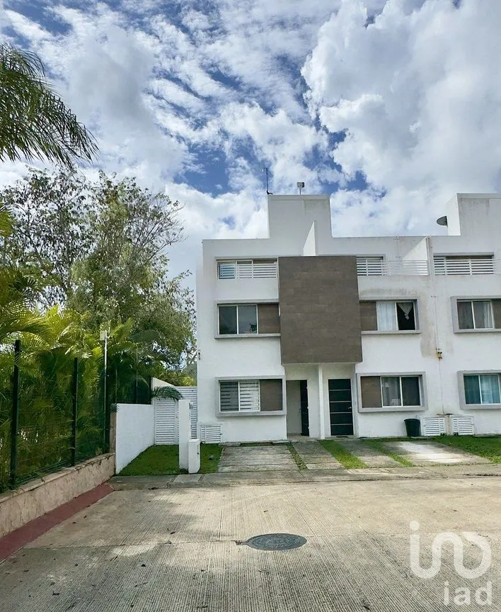 Casa en Venta en Jardines del Sur, Benito Juárez, Quintana Roo | NEX-292395 | iad México | Foto 1 de 30