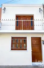 NEX-280777 - Casa en Venta, con 2 recamaras, con 3 baños, con 176 m2 de construcción en Mérida Centro, CP 97000, Yucatán.