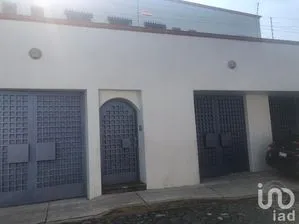NEX-201284 - Casa en Venta, con 6 recamaras, con 4 baños, con 723 m2 de construcción en Tlalpan Centro, CP 14000, Ciudad de México.