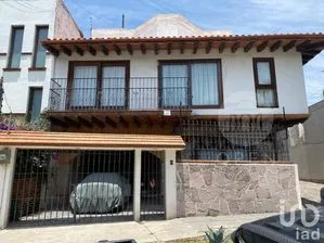 NEX-229836 - Casa en Venta, con 4 recamaras, con 4 baños, con 360.64 m2 de construcción en Ciudad Satélite, CP 53100, Estado De México.