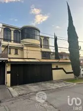 NEX-269661 - Casa en Venta, con 7 recamaras, con 4 baños, con 447 m2 de construcción en Ciudad Satélite, CP 53100, Estado de México.