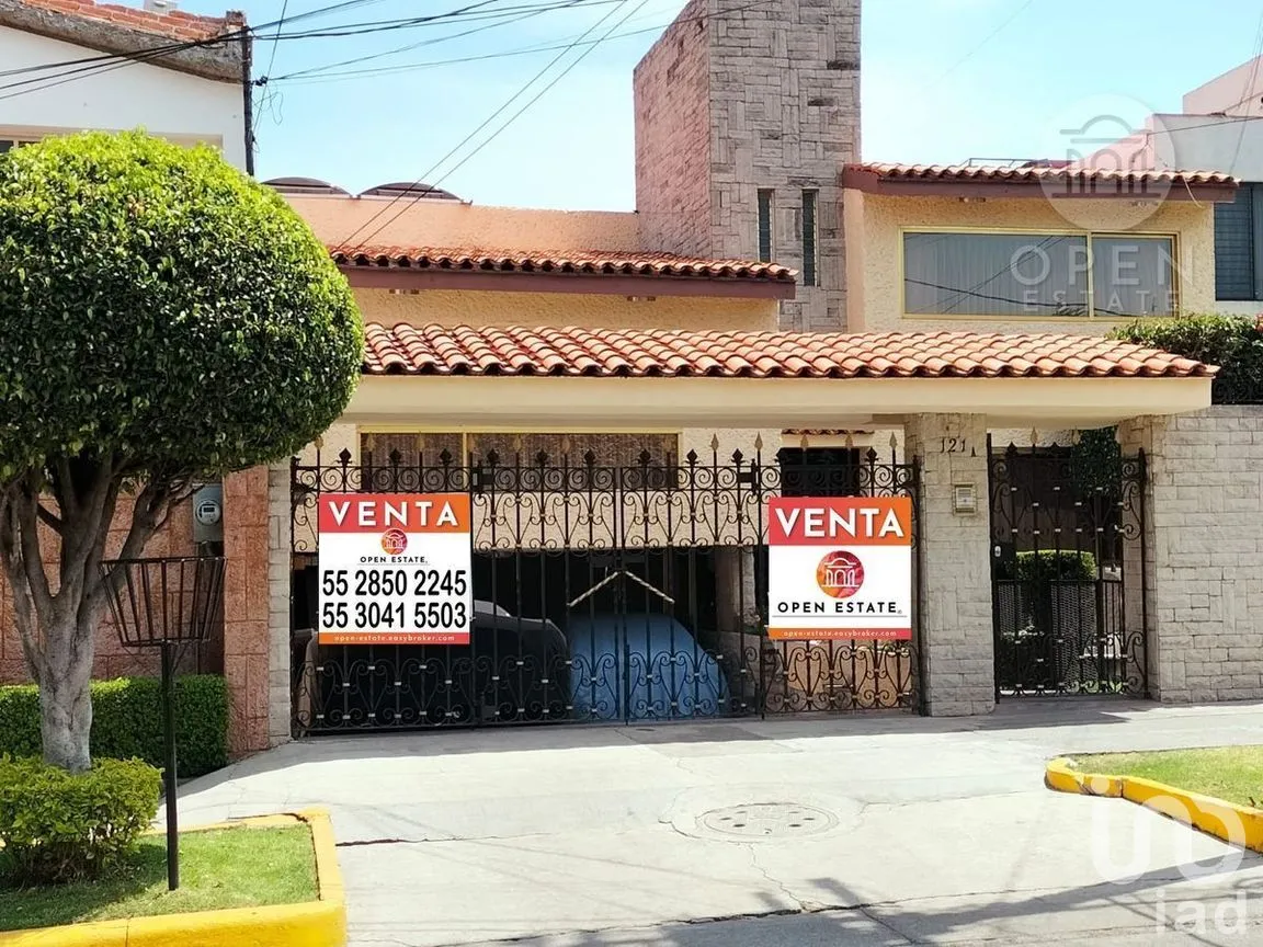 Casa en Venta en Ciudad Satélite, Naucalpan de Juárez, Estado de México | NEX-269798 | iad México | Foto 1 de 48