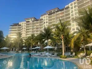 NEX-270618 - Departamento en Venta, con 2 recamaras, con 2 baños, con 116 m2 de construcción en Icacos, CP 39860, Guerrero.