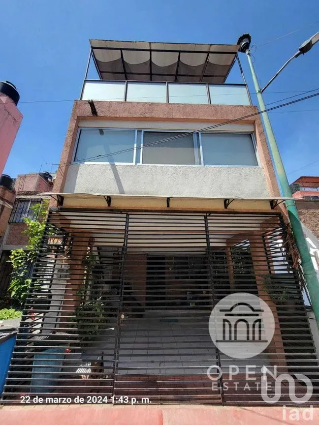 Casa en Venta en Nueva San Rafael, Naucalpan de Juárez, Estado de México | NEX-271565 | iad México | Foto 2 de 33