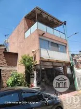NEX-271565 - Casa en Venta, con 4 recamaras, con 2 baños, con 182 m2 de construcción en Nueva San Rafael, CP 53640, Estado de México.