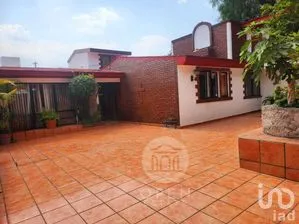 NEX-272067 - Casa en Venta, con 4 recamaras, con 3 baños, con 300 m2 de construcción en Las Arboledas, CP 52950, Estado de México.