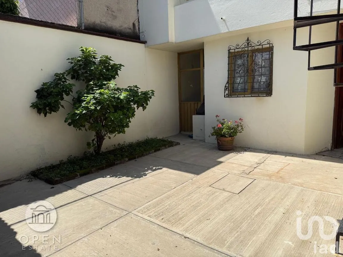 Casa en Venta en Jardines de San Mateo, Naucalpan de Juárez, Estado de México | NEX-274601 | iad México | Foto 3 de 27