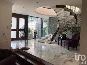 NEX-277082 - Casa en Venta, con 4 recamaras, con 4 baños, con 600 m2 de construcción en Club de Golf Hacienda, CP 52959, Estado de México.