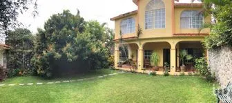 NEX-277087 - Casa en Renta, con 4 recamaras, con 3 baños, con 360 m2 de construcción en Insurgentes, CP 62200, Morelos.