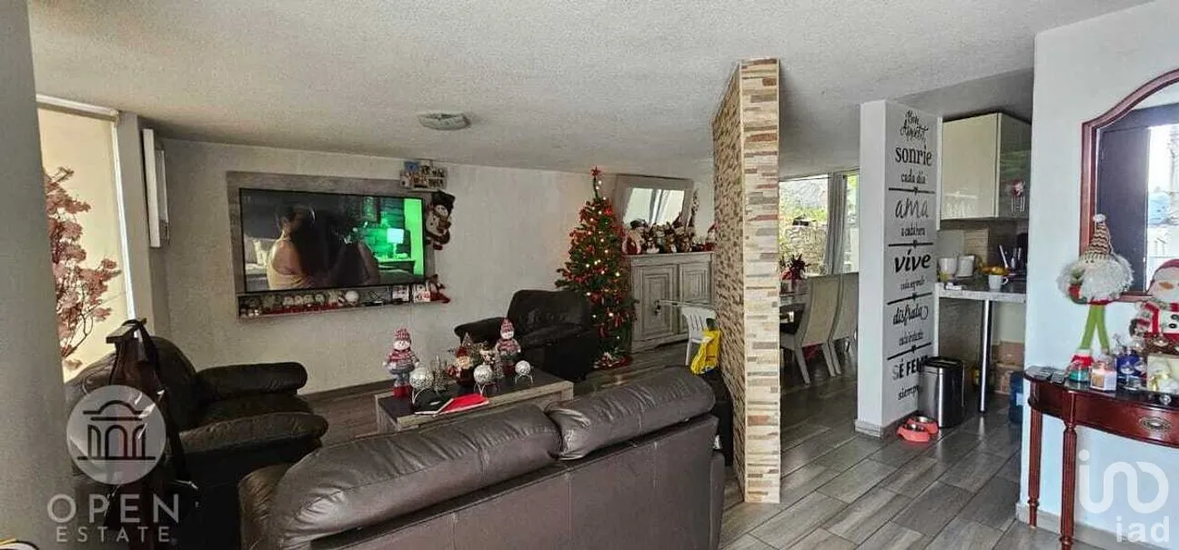 Casa en Venta en Ciudad Brisa, Naucalpan de Juárez, Estado de México | NEX-278870 | iad México | Foto 2 de 36