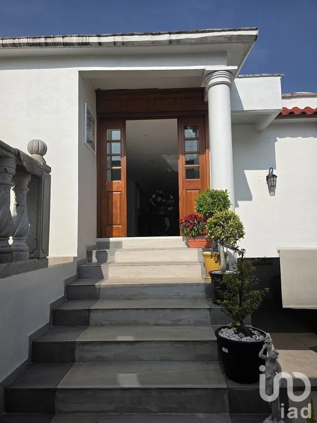 Casa en Venta en Ciudad Satélite, Naucalpan de Juárez, Estado de México | NEX-285183 | iad México | Foto 2 de 47