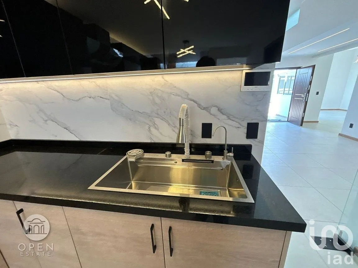 Casa en Venta en Lomas Verdes 6a Sección, Naucalpan de Juárez, Estado de México | NEX-291540 | iad México | Foto 8 de 50