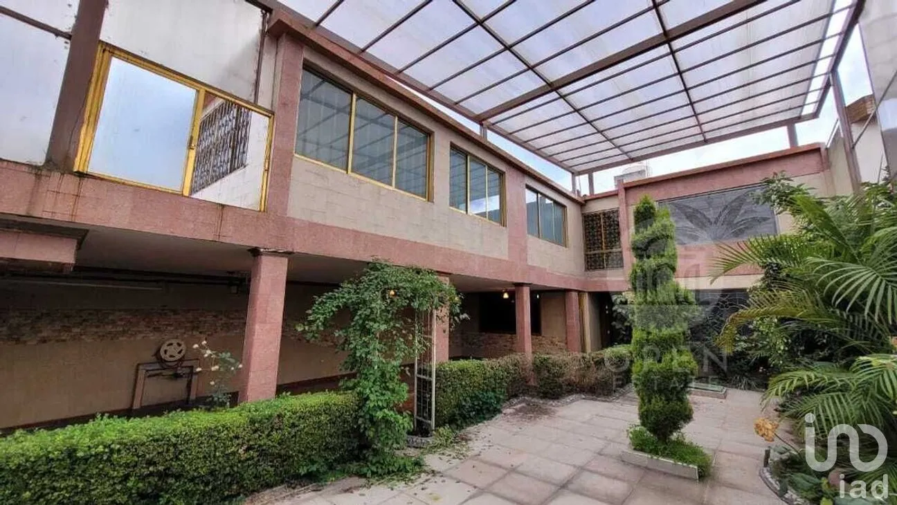 Casa en Renta en Las Haciendas, Metepec, Estado de México | NEX-292977 | iad México | Foto 2 de 45