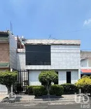NEX-296283 - Casa en Venta, con 3 recamaras, con 2 baños, con 199 m2 de construcción.