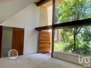 NEX-297670 - Casa en Venta, con 4 recamaras, con 3 baños, con 657 m2 de construcción.