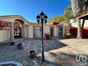 NEX-270067 - Casa en Renta, con 2 recamaras, con 2 baños, con 390 m2 de construcción en Villa de los Frailes, CP 37790, Guanajuato.