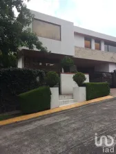 NEX-109048 - Casa en Venta, con 3 recamaras, con 3 baños, con 506 m2 de construcción en La Herradura, CP 52784, México.
