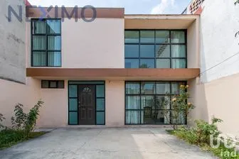 NEX-21813 - Casa en Venta, con 3 recamaras, con 2 baños, con 177 m2 de construcción en Prado Vallejo, CP 54170, México.