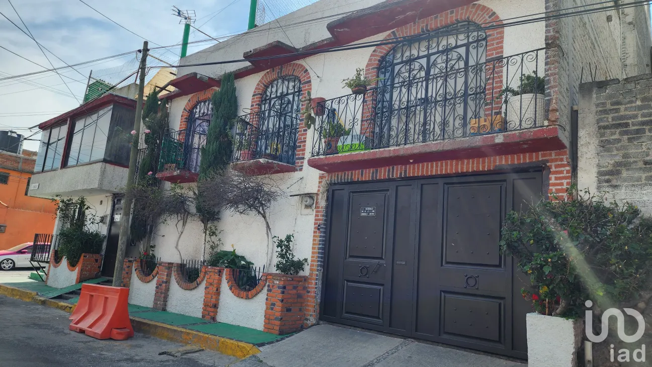 Casa en Venta en Pedregal de Santa Úrsula Xitla, Tlalpan, Ciudad de México | NEX-156654 | iad México | Foto 2 de 23