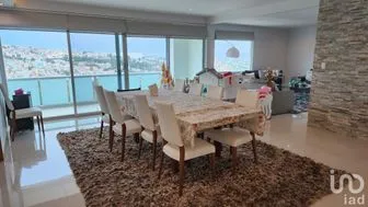 NEX-177474 - Casa en Renta, con 4 recamaras, con 3 baños, con 454 m2 de construcción en Lomas de las Águilas, CP 01730, Ciudad de México.