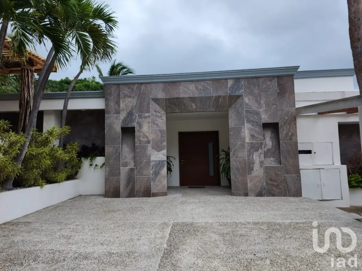 Casa en Venta en Las Brisas 2, Acapulco de Juárez, Guerrero | NEX-181614 | iad México | Foto 3 de 24