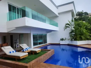 NEX-181614 - Casa en Venta, con 5 recamaras, con 5 baños, con 466 m2 de construcción en Las Brisas 2, CP 39888, Guerrero.
