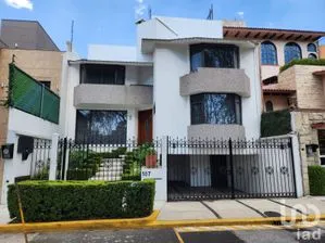 NEX-242167 - Casa en Renta, con 3 recamaras, con 4 baños, con 390 m2 de construcción en Del Niño Jesús, CP 04330, Ciudad de México.