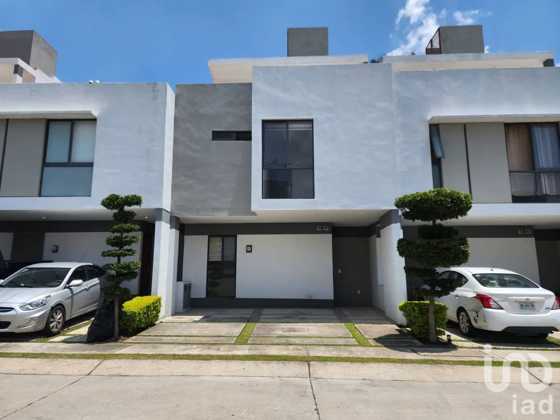 Casa en Venta en Las Grullas, Tlajomulco de Zúñiga, Jalisco | NEX-257079 | iad México | Foto 1 de 22