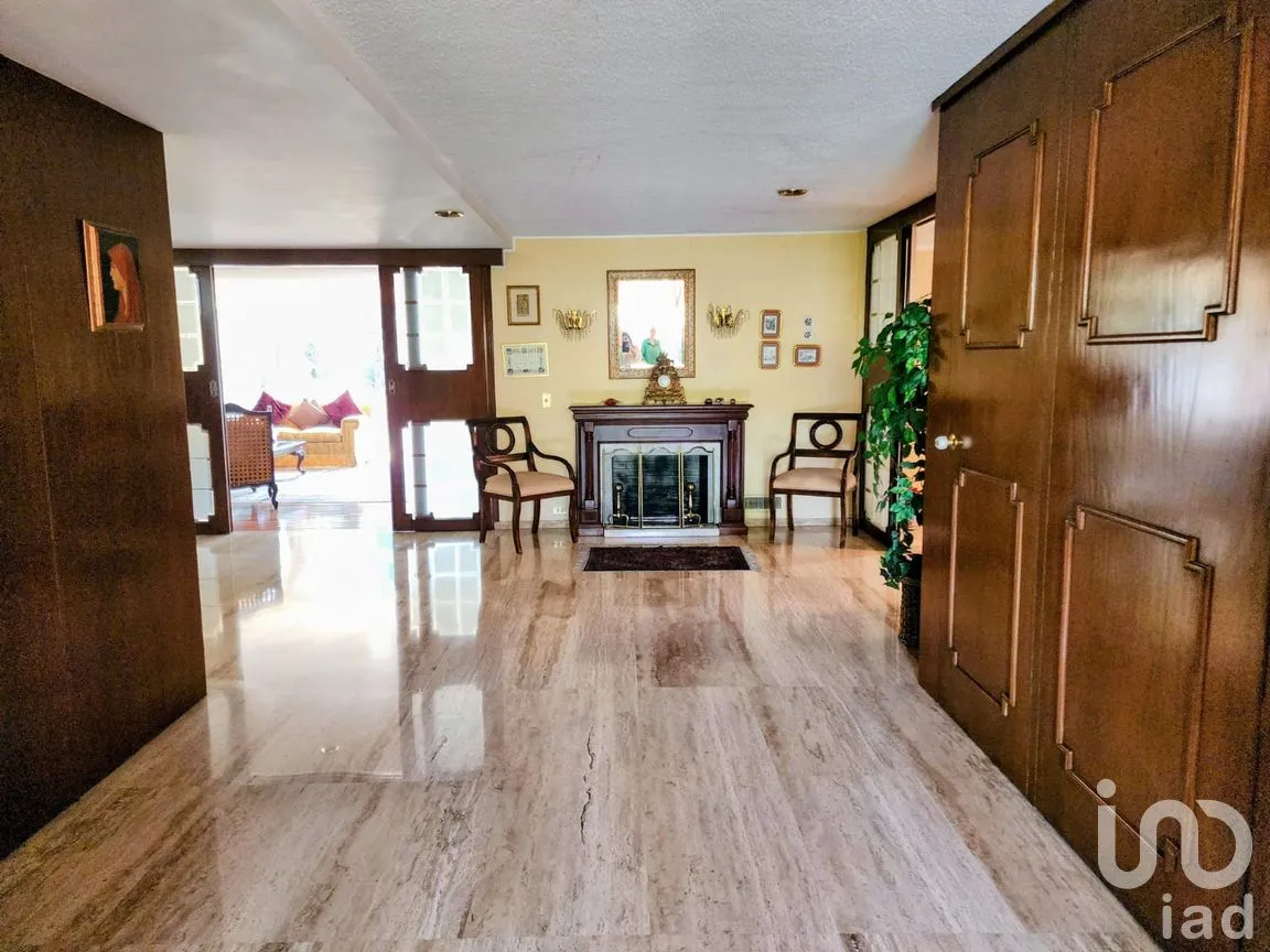 Casa en Venta en Lomas de Tecamachalco Sección Cumbres, Huixquilucan, México | NEX-261164 | iad México | Foto 4 de 27