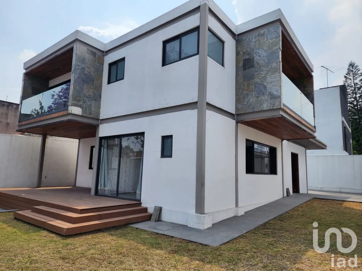 Casa en Venta en Ciudad Satélite, Naucalpan de Juárez, México | NEX-305520 | iad México | Foto 1 de 25