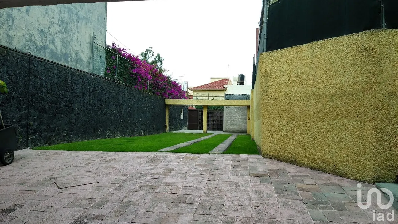 Casa en Venta en Jardines del Pedregal, Álvaro Obregón, Ciudad de México | NEX-156752 | iad México | Foto 2 de 13