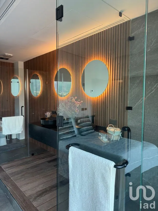Departamento en Venta en Zona Hotelera Norte, Puerto Vallarta, Jalisco | NEX-174860 | iad México | Foto 4 de 10
