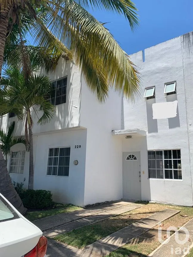Casa en Renta en Las Ceibas, Bahía de Banderas, Nayarit | NEX-194823 | iad México | Foto 1 de 10