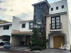 NEX-199750 - Casa en Venta, con 3 recamaras, con 3 baños, con 265 m2 de construcción en Lomas de Angelópolis II, CP 72830, Puebla.