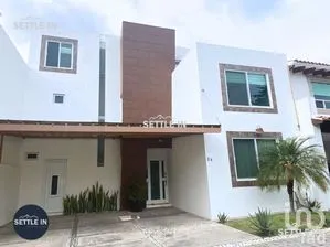 NEX-202346 - Casa en Venta, con 3 recamaras, con 2 baños, con 271 m2 de construcción en Lomas de Angelópolis, CP 72830, Puebla.