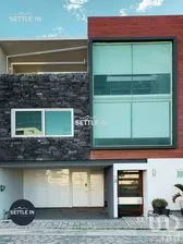 NEX-266752 - Casa en Venta, con 4 recamaras, con 4 baños, con 357 m2 de construcción.