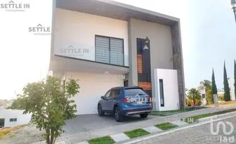 NEX-266758 - Casa en Venta, con 3 recamaras, con 4 baños, con 283 m2 de construcción.