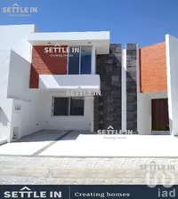 NEX-267690 - Casa en Renta, con 4 recamaras, con 3 baños, con 220 m2 de construcción.